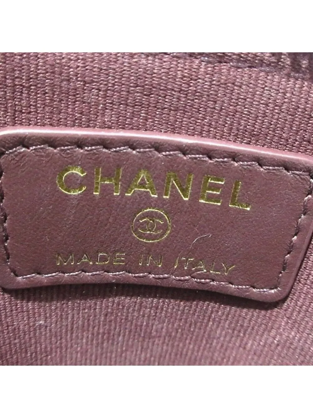 CHANEL Matelasse Black Calfskin Coin Case Gold hardware 607-051525